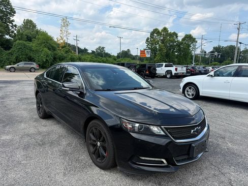 Used 2019 Chevrolet Impala LT FWD image 7