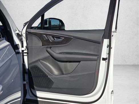 New 2026 Audi Q7 3.0T Prestige image 11