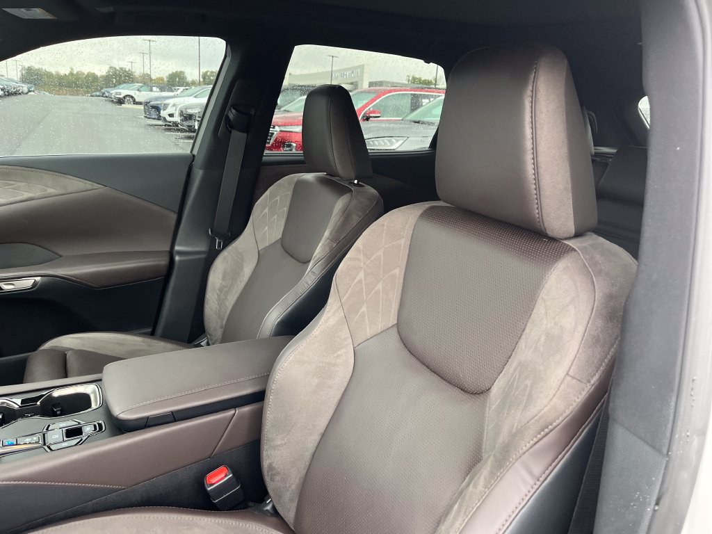 Used 2024 Lexus RX 350 FWD w/ Convenience Package image 12