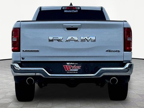 Used 2025 RAM 1500 Laramie AWD/4WD image 5