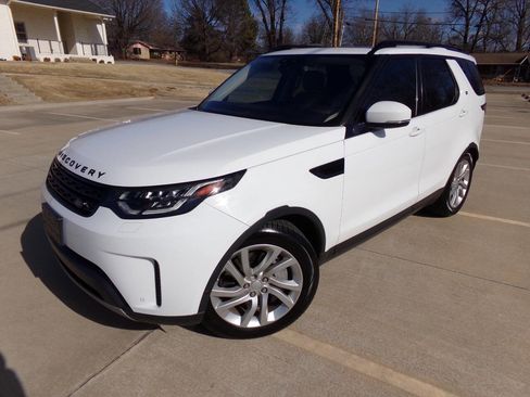 Used 2019 Land Rover Discovery HSE image 5
