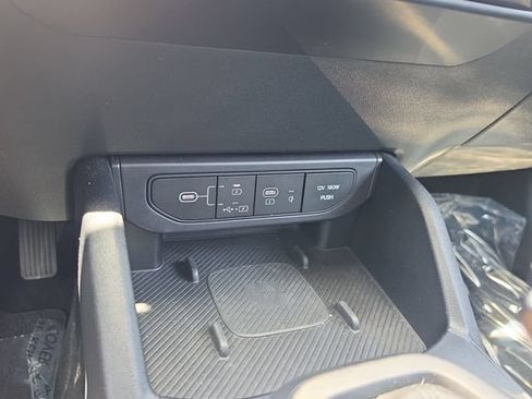 Used 2025 Kia K4 EX FWD image 25