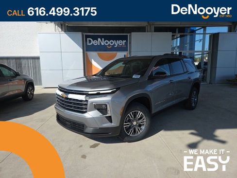 New 2026 Chevrolet Traverse LT w/ Driver Confidence Package image 1