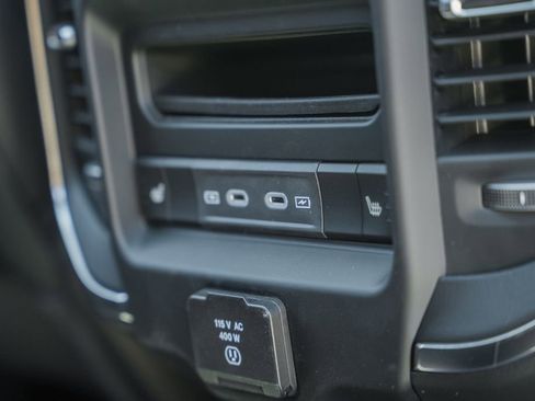 New 2026 RAM 1500 Laramie AWD/4WD image 37