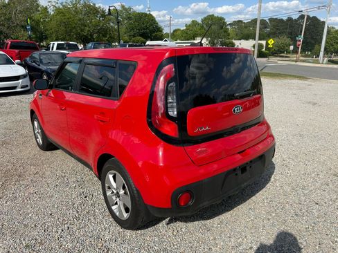 Used 2019 Kia Soul FWD image 7