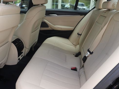 Used 2023 BMW 540i w/ M Sport Package RWD image 13