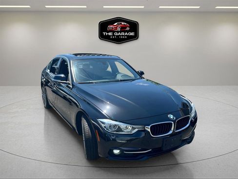 Used 2018 BMW 330i xDrive Sedan w/ Convenience Package AWD/4WD image 5