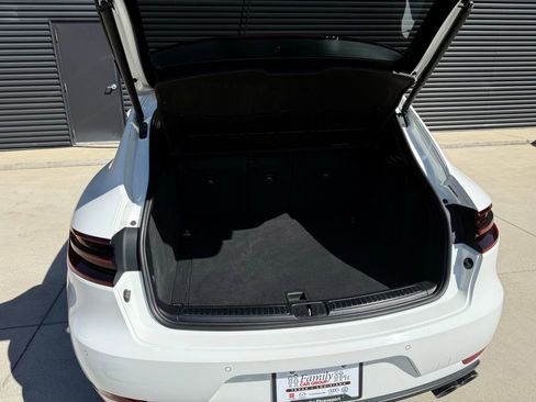 Used 2018 Porsche Macan GTS image 25