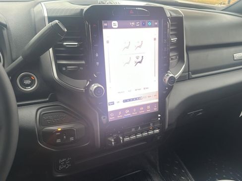 New 2026 RAM 5500 4x4 Regular Cab image 15