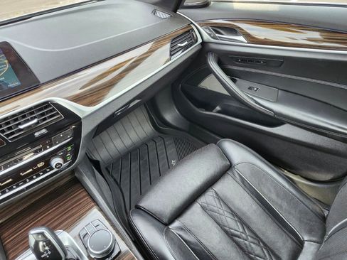 Used 2018 BMW 540i xDrive image 14