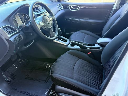 Used 2019 Nissan Sentra SV FWD image 30