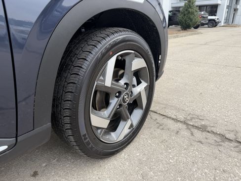 New 2026 Hyundai Venue SEL image 18