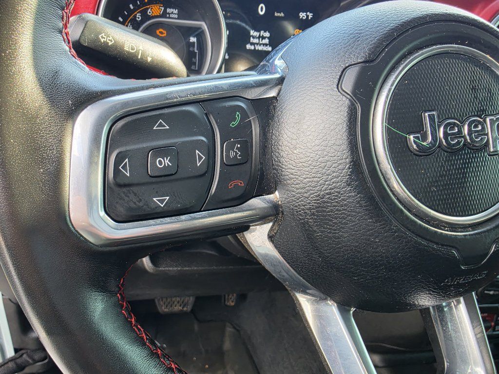 Used 2023 Jeep Wrangler Unlimited Rubicon w/ Cold Weather Group AWD/4WD image 26