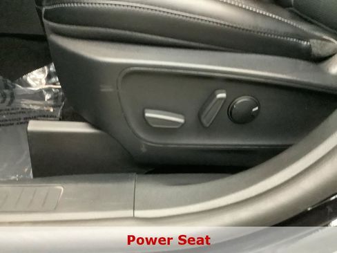 Used 2025 Ford Escape Platinum AWD/4WD image 13