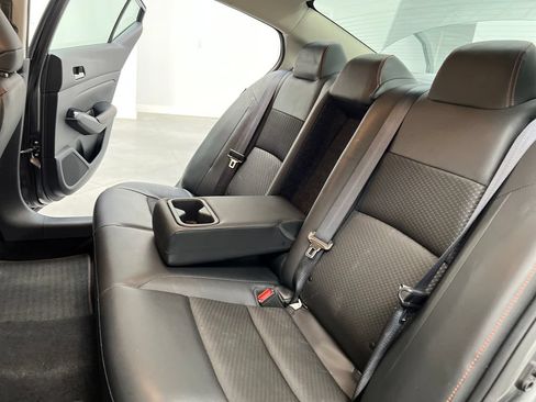 Used 2024 Nissan Altima 2.5 SR FWD image 16