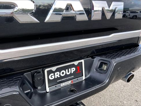 Used 2016 RAM 1500 Limited image 9