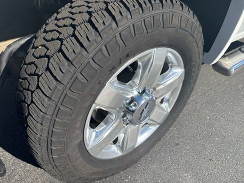 Used 2020 Chevrolet Silverado 2500 LTZ w/ LTZ Plus Package image 37