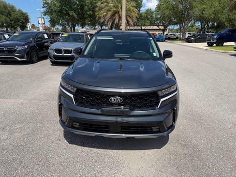 Used 2021 Kia Sorento EX w/ Panoramic Sunroof Package AWD/4WD image 11