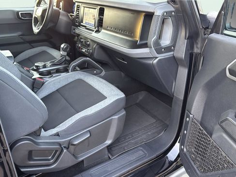 Used 2023 Ford Bronco Big Bend image 16