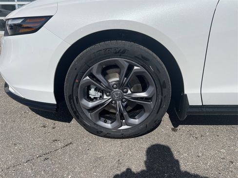 New 2025 Honda Accord EX-L image 11