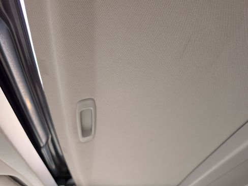 Used 2017 Toyota Sienna XLE Premium FWD image 26