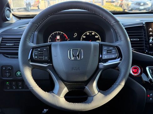 Certified 2026 Honda Ridgeline Black Edition image 24