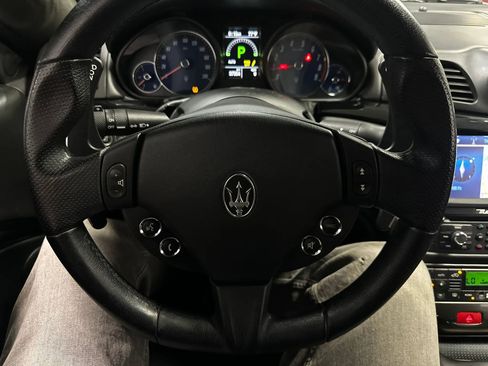 Used 2017 Maserati GranTurismo Sport RWD image 22