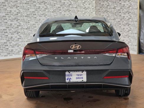 New 2026 Hyundai Elantra SEL Sport Premium FWD image 6