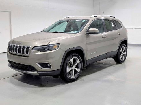 Used 2019 Jeep Cherokee Limited image 1