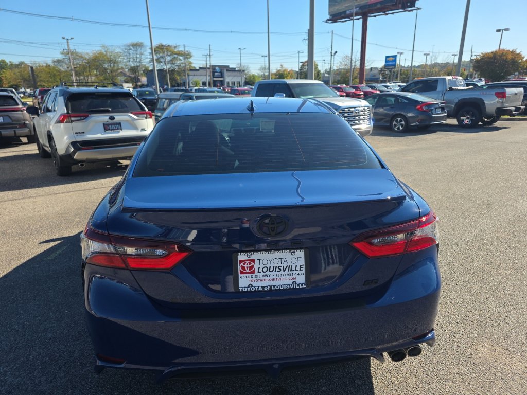 Used 2023 Toyota Camry SE w/ Cold Weather Package FWD image 6