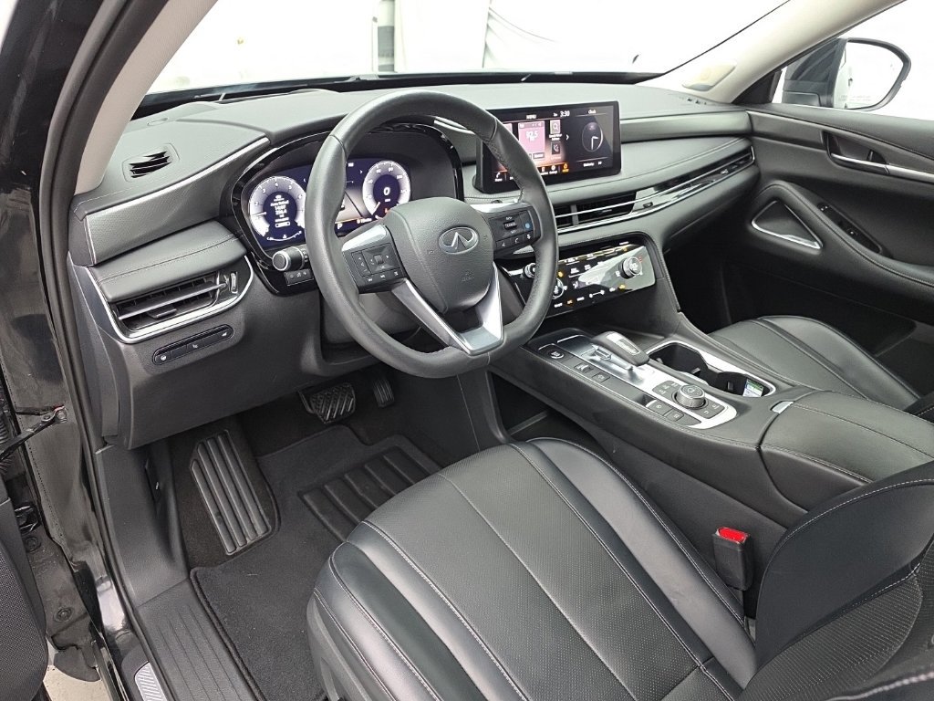 Used 2023 INFINITI QX60 Luxe w/ Vision Package AWD/4WD image 15