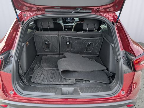 Certified 2024 Chevrolet Trax RS w/ Driver Confidence Package image 10