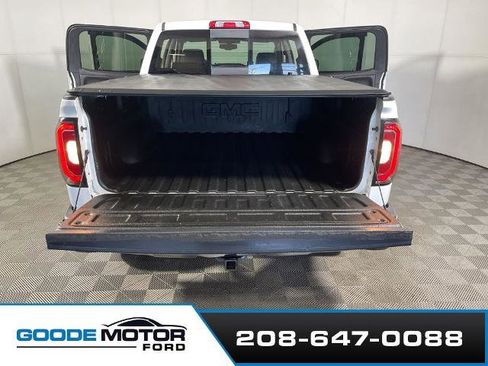 Used 2018 GMC Sierra 1500 SLT w/ SLT Premium Package image 21