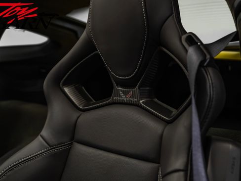 Used 2015 Chevrolet Corvette Z06 w/ 3LZ Preferred Equipment Group image 34