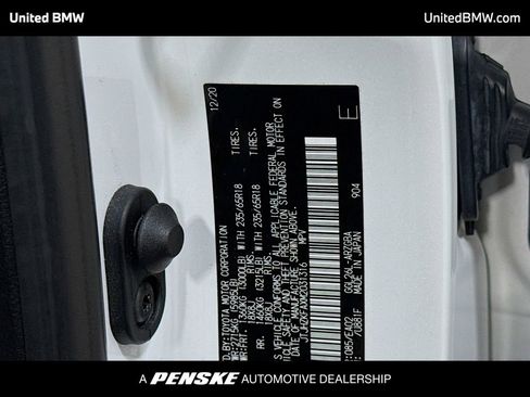 Used 2021 Lexus RX 350L Premium w/ Premium Package image 15