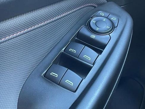 Used 2023 Chevrolet TrailBlazer RS w/ Convenience Package image 24