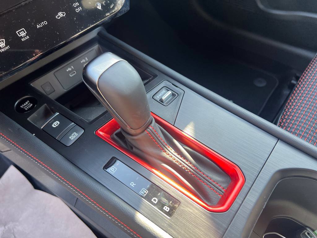 Certified 2025 Nissan Kicks SR AWD/4WD image 29