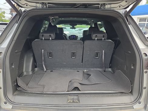 Used 2023 Chevrolet Traverse LT AWD/4WD image 34