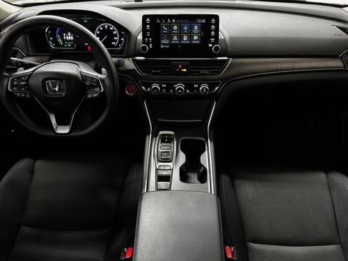 Used 2021 Honda Accord Hybrid image 16