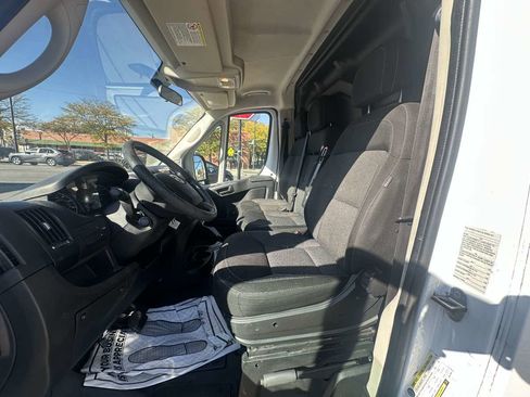 Used 2019 RAM ProMaster 2500 w/ Interior Convenience Group image 14
