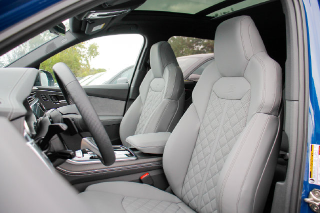 New 2026 Audi SQ7 Prestige AWD/4WD image 36
