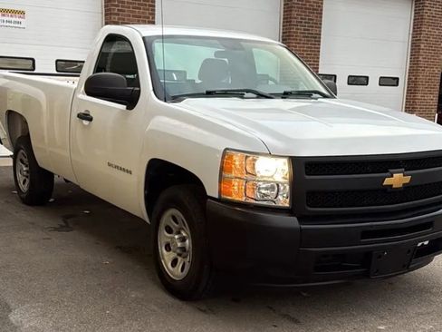 Used 2013 Chevrolet Silverado 1500 W/T image 3