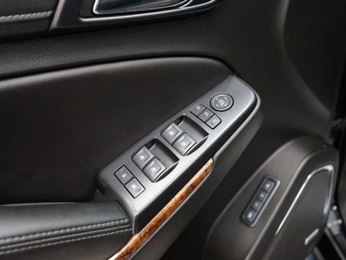 Used 2018 Chevrolet Tahoe Premier image 29