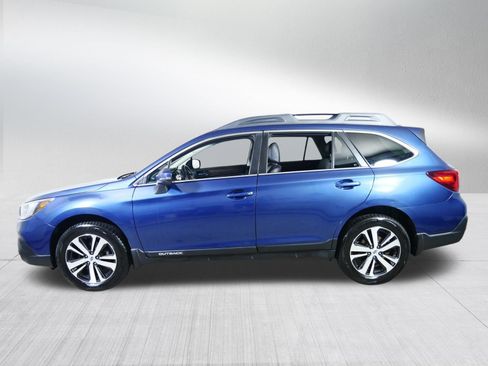 Used 2019 Subaru Outback 2.5i Limited w/ Popular Package #2 AWD/4WD image 4