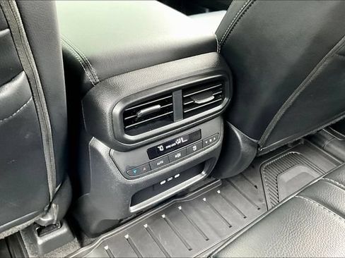 Certified 2025 Honda Pilot EX-L image 10