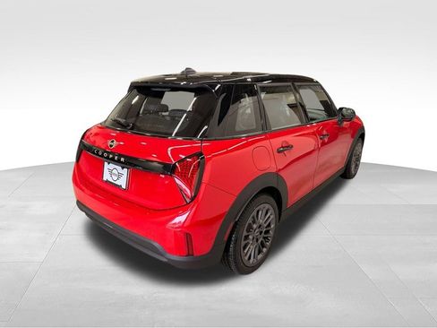 Used 2026 MINI Cooper 4-Door Hardtop FWD image 6