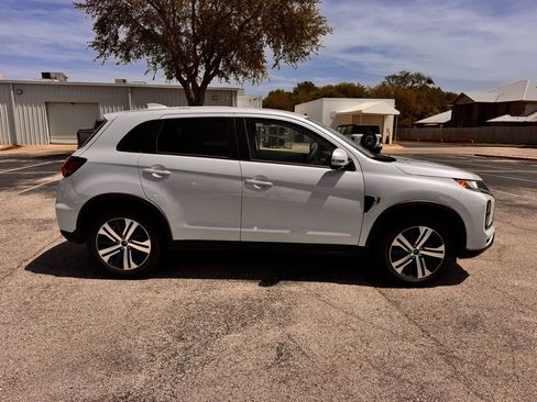 New 2026 Mitsubishi Outlander Sport SE AWD/4WD image 9
