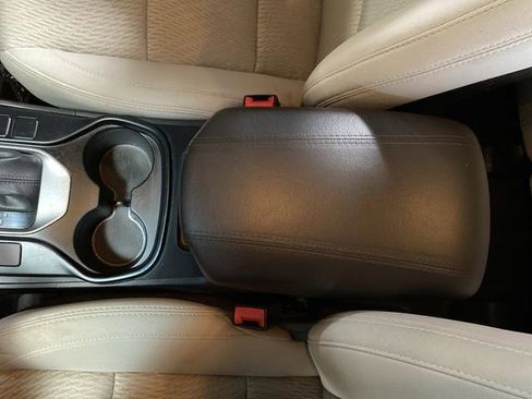 Used 2017 Hyundai Santa Fe Sport image 17