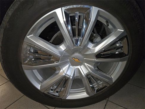 Used 2025 Chevrolet Silverado 1500 High Country w/ High Country Premium Package image 10