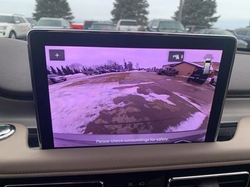 Used 2023 Lincoln Aviator AWD w/ Premium Package image 20